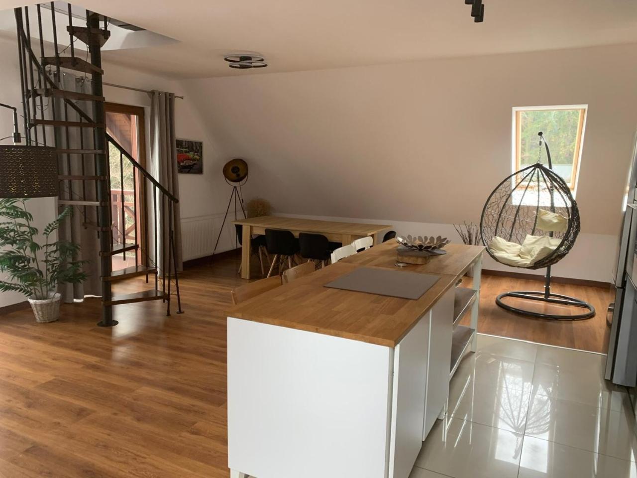 שצ'קלארסקה פוראובה Apartament Urocza Przy Wyciagu Ski Arena מראה חיצוני תמונה
